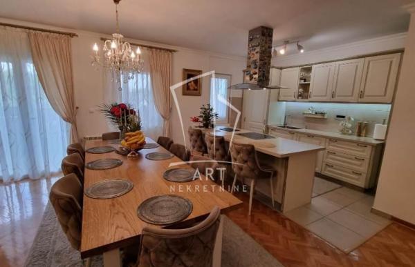 Slika 6 - Bulevar JNA,  Kuća na prodaju, 328m2, 1.730.000€