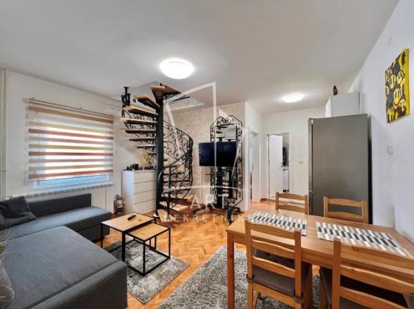 Slika 9 - Bulevar JNA,  Kuća na prodaju, 328m2, 1.730.000€