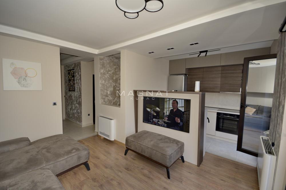 Glavna slika -Risanska, Četvorosoban stan na prodaju, 80m2, 299.000€