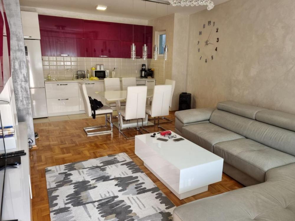 Slika 2 - Dvoiposoban stan na prodaju, 66m2, 198.000€