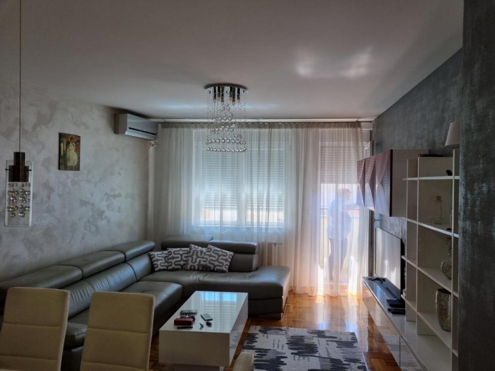 Slika 1 - Dvoiposoban stan na prodaju, 66m2, 198.000€