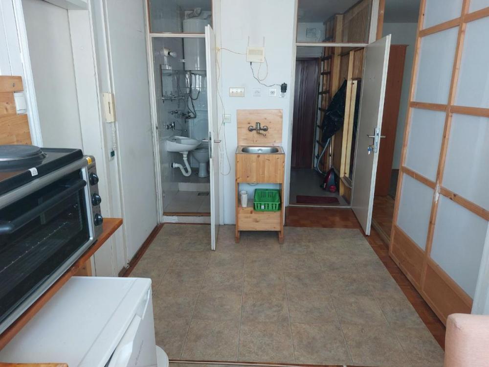 Slika 4 - Jednoiposoban stan za izdavanje, 45m2, 300€