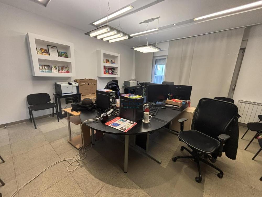 Slika 1 -  Lokal za izdavanje, 277m2, 3.600€