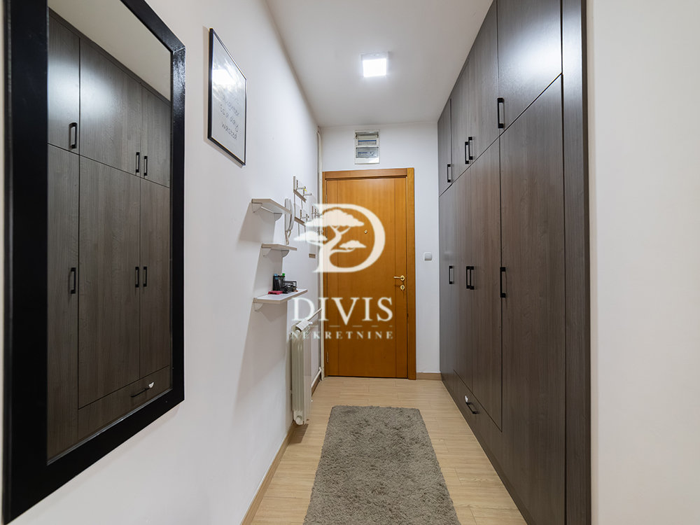 Slika 8 - Južni bulevar, Trosoban stan na prodaju, 75m2, 289.000€