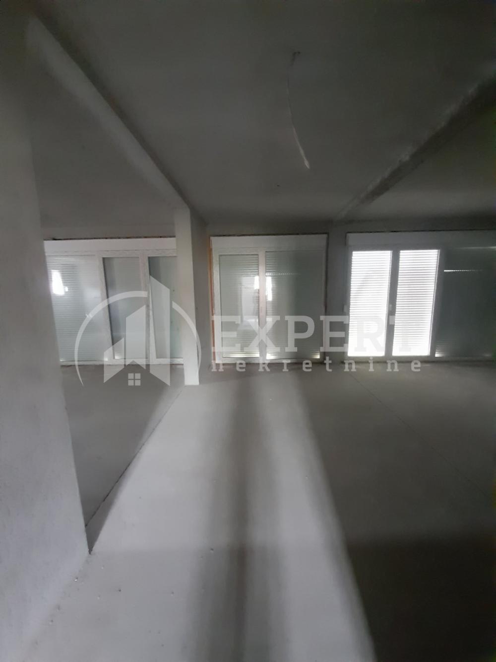 Slika 11 - Gornji Matejevac,  Kuća na prodaju, 350m2, 350.000€