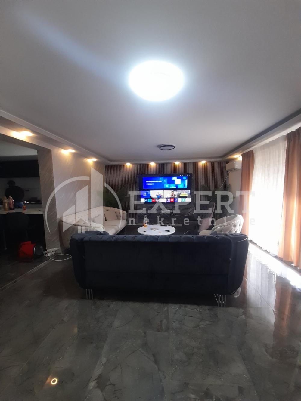 Slika 1 - Gornji Matejevac,  Kuća na prodaju, 350m2, 350.000€