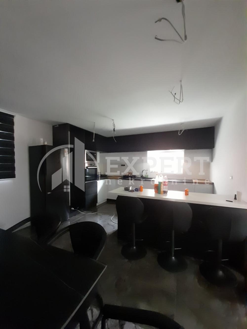 Slika 7 - Gornji Matejevac,  Kuća na prodaju, 350m2, 350.000€