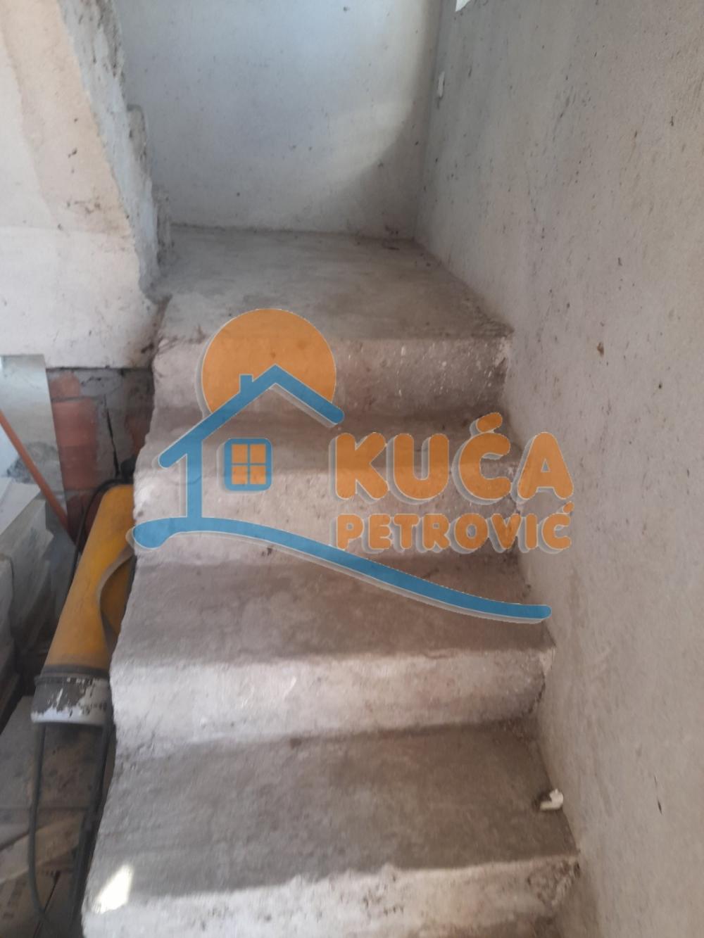 Slika 9 - Borska,  Kuća na prodaju, 116m2, 110.000€