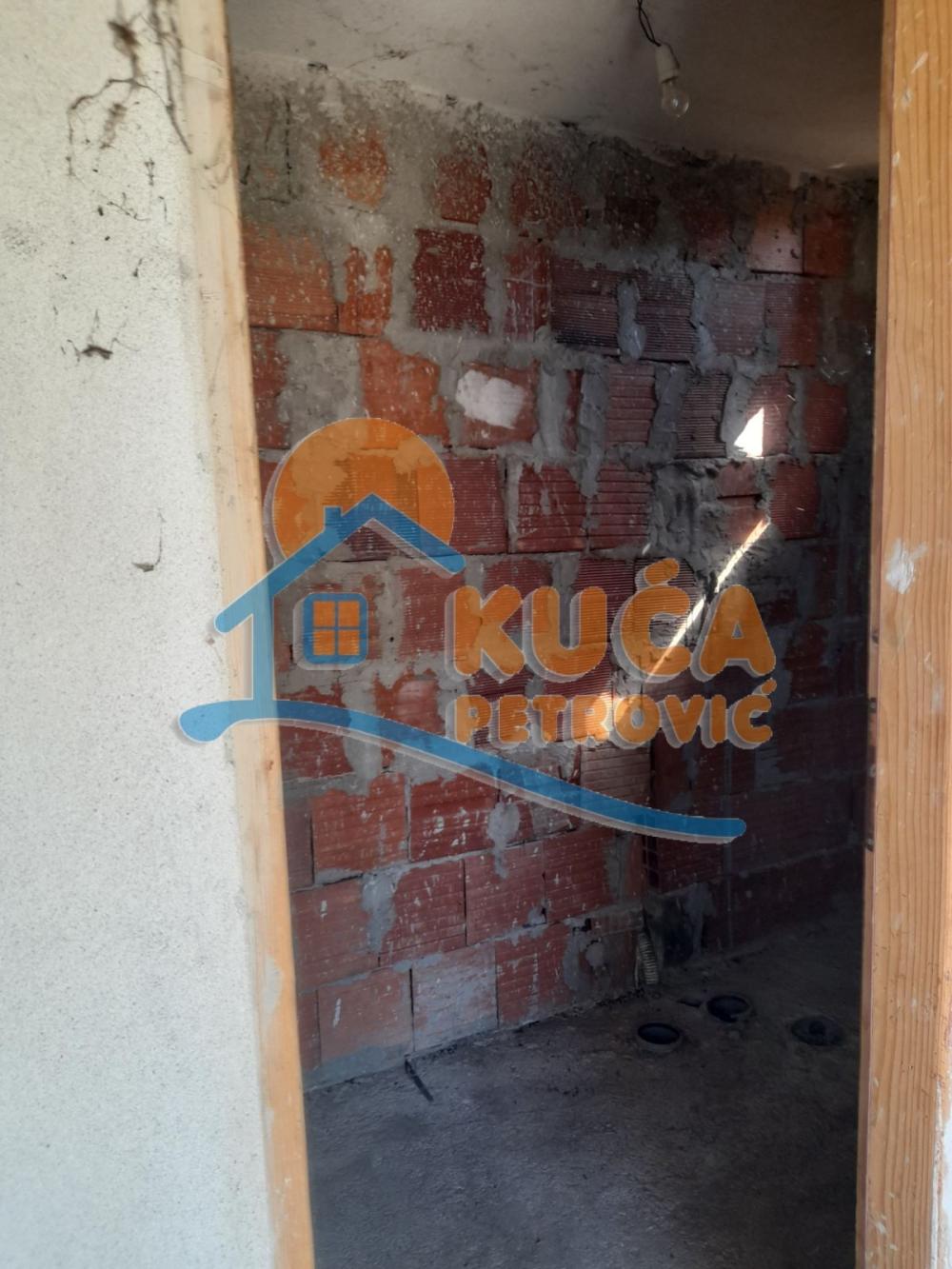 Slika 11 - Borska,  Kuća na prodaju, 116m2, 110.000€