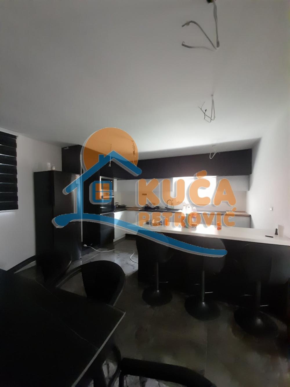 Slika 9 - Gornji Matejevac,  Kuća na prodaju, 350m2, 350.000€