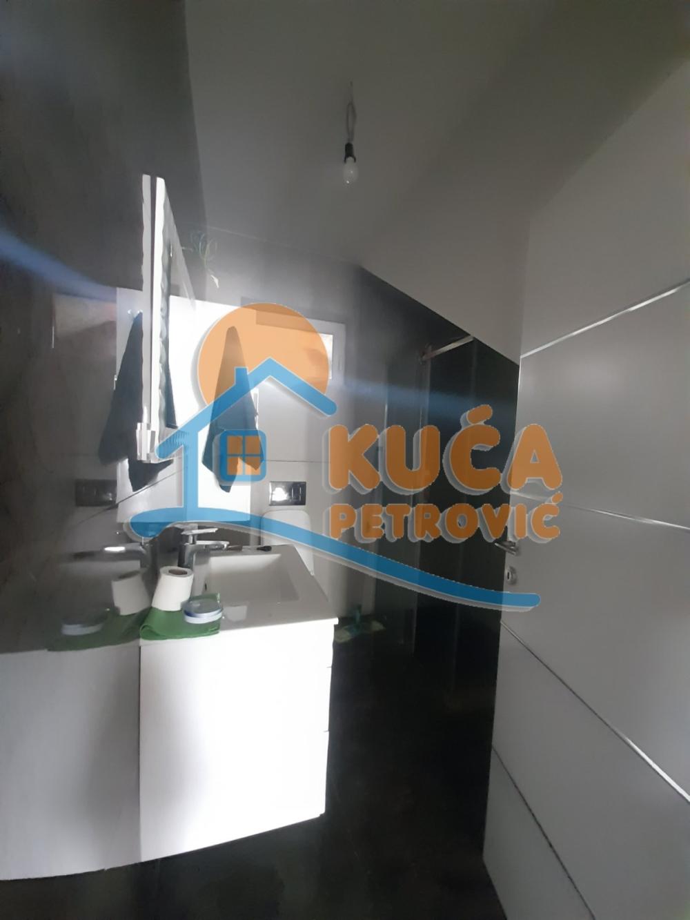Slika 6 - Gornji Matejevac,  Kuća na prodaju, 350m2, 350.000€