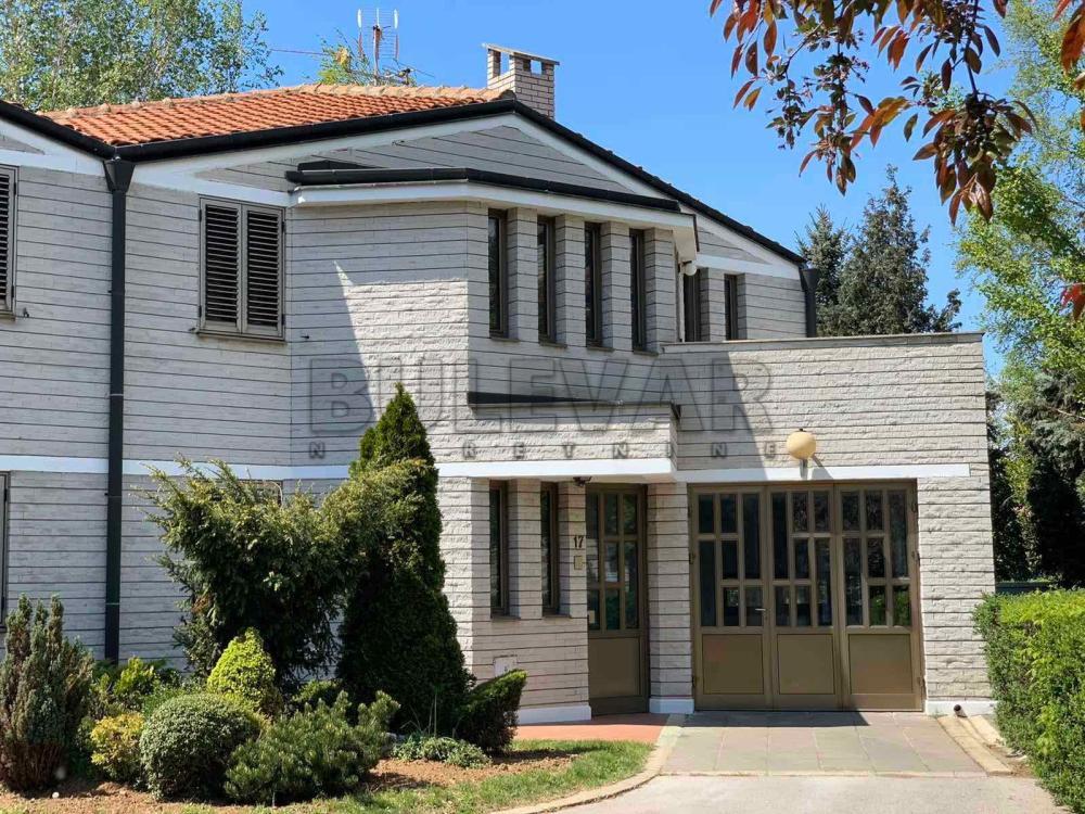 Glavna slika -Jesenjinova,  Kuća za izdavanje, 290m2, 1.250€