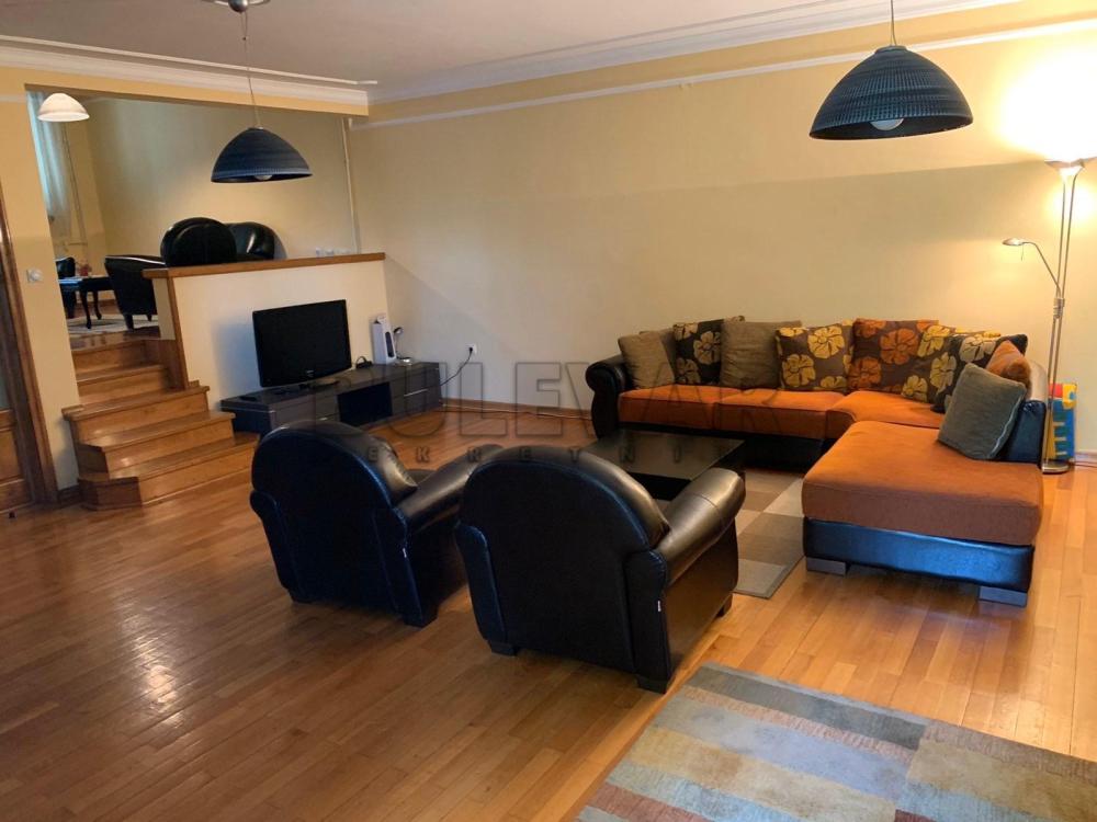 Slika 6 - Jesenjinova,  Kuća za izdavanje, 290m2, 1.250€