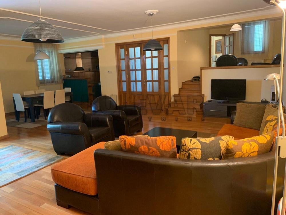 Slika 5 - Jesenjinova,  Kuća za izdavanje, 290m2, 1.250€