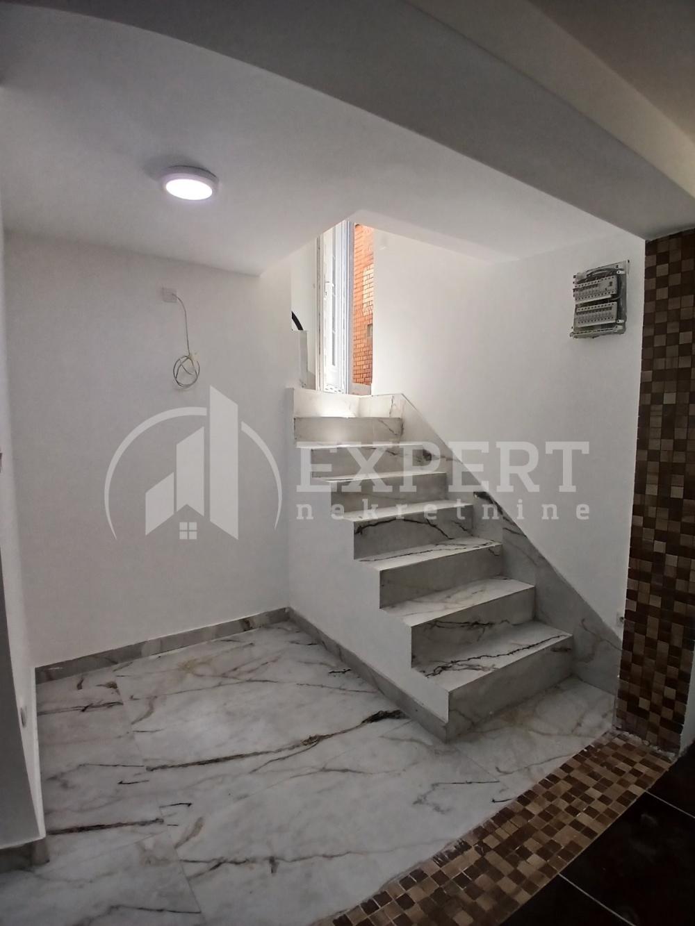 Slika 2 - Nade Tomić,  Lokal za izdavanje, 30m2, 300€