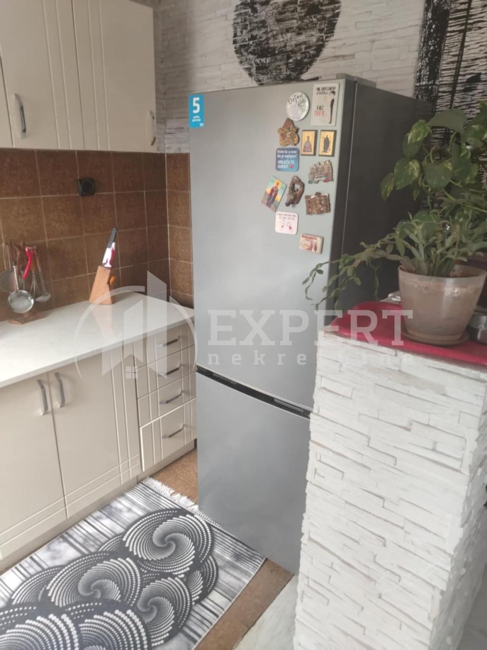 Slika 1 - Pavla Sofrića,  Kuća na prodaju, 210m2, 140.000€