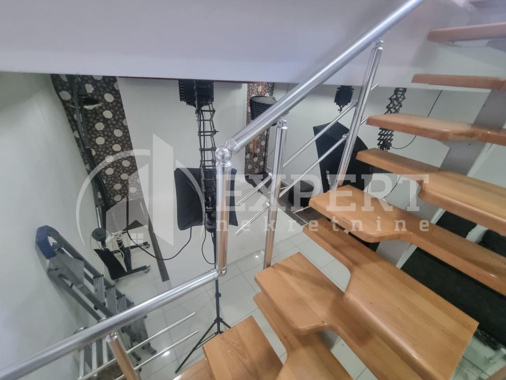 Slika 8 - Vožda Karađorđa,  Lokal za izdavanje, 15m2, 850€