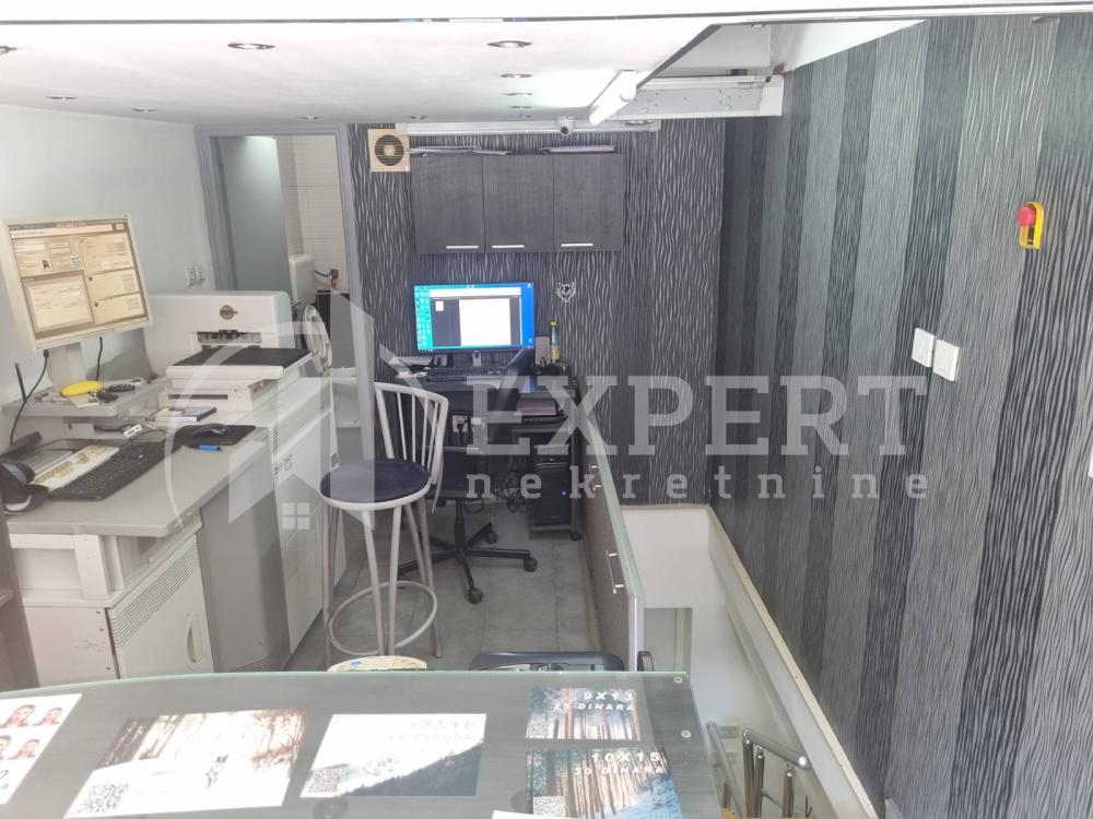 Slika 3 - Vožda Karađorđa,  Lokal za izdavanje, 15m2, 850€