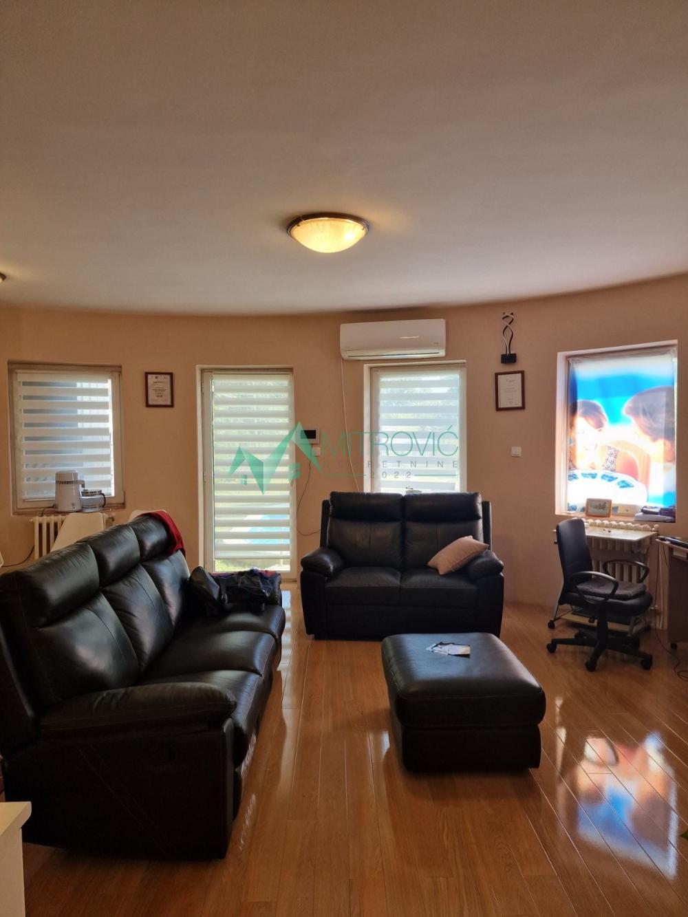 Slika 1 -  Kuća na prodaju, 122m2, 234.840€