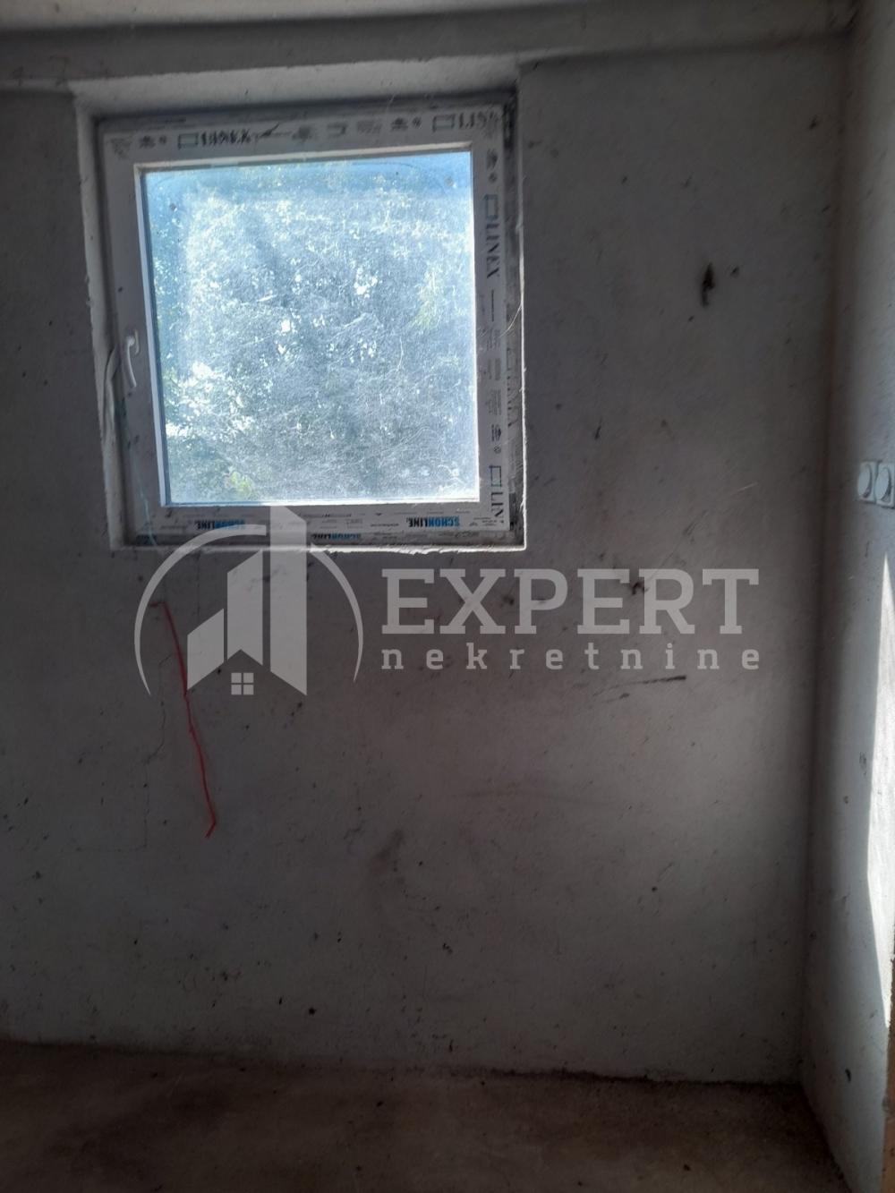 Slika 7 - Borska,  Kuća na prodaju, 116m2, 110.000€