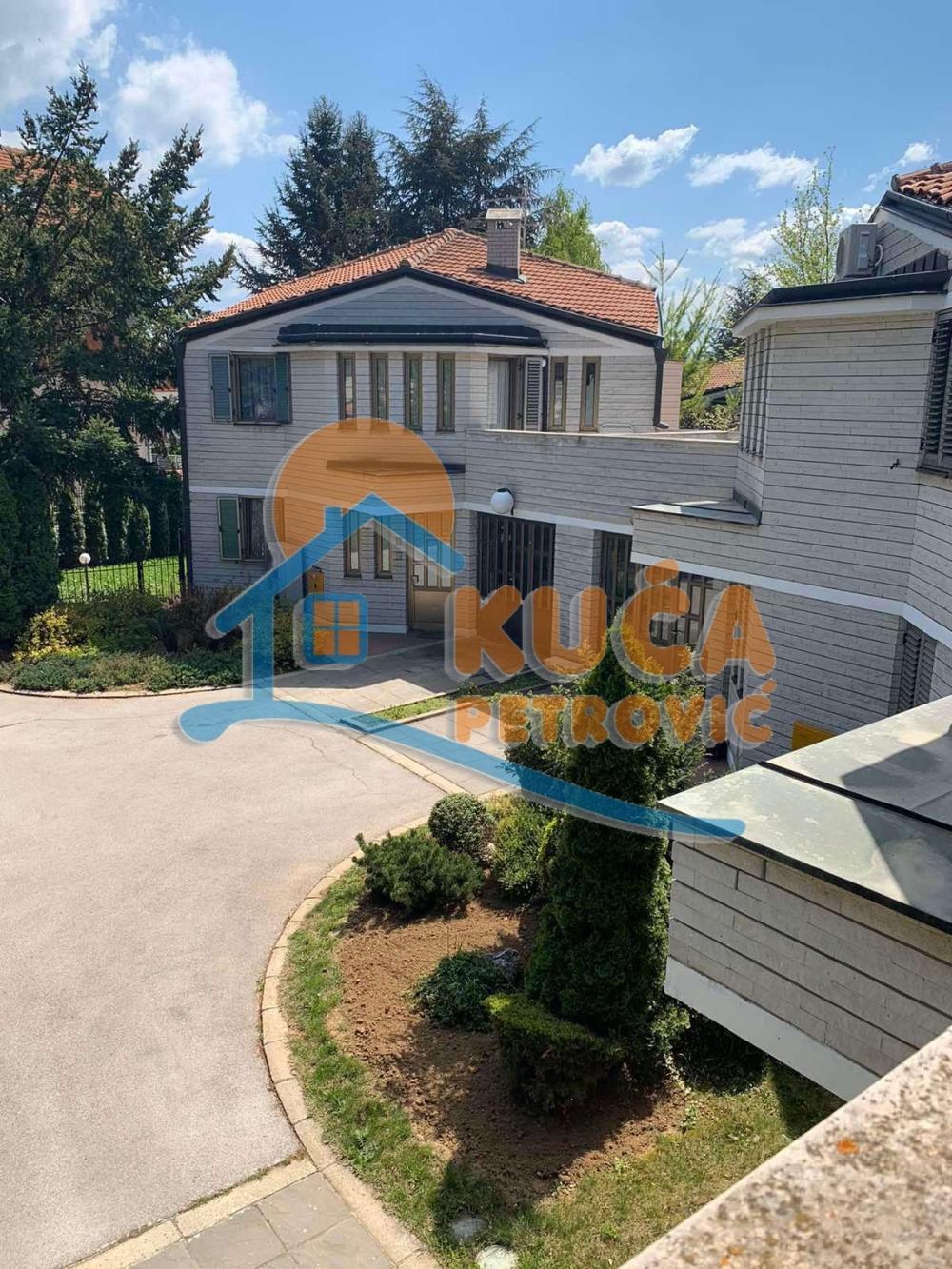 Slika 2 - Jesenjinova,  Kuća za izdavanje, 290m2, 1.250€