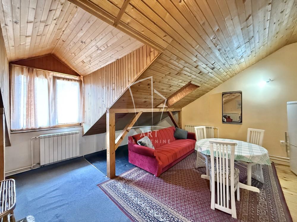 Slika 9 - Predraga Simića,  Kuća na prodaju, 245m2, 315.000€