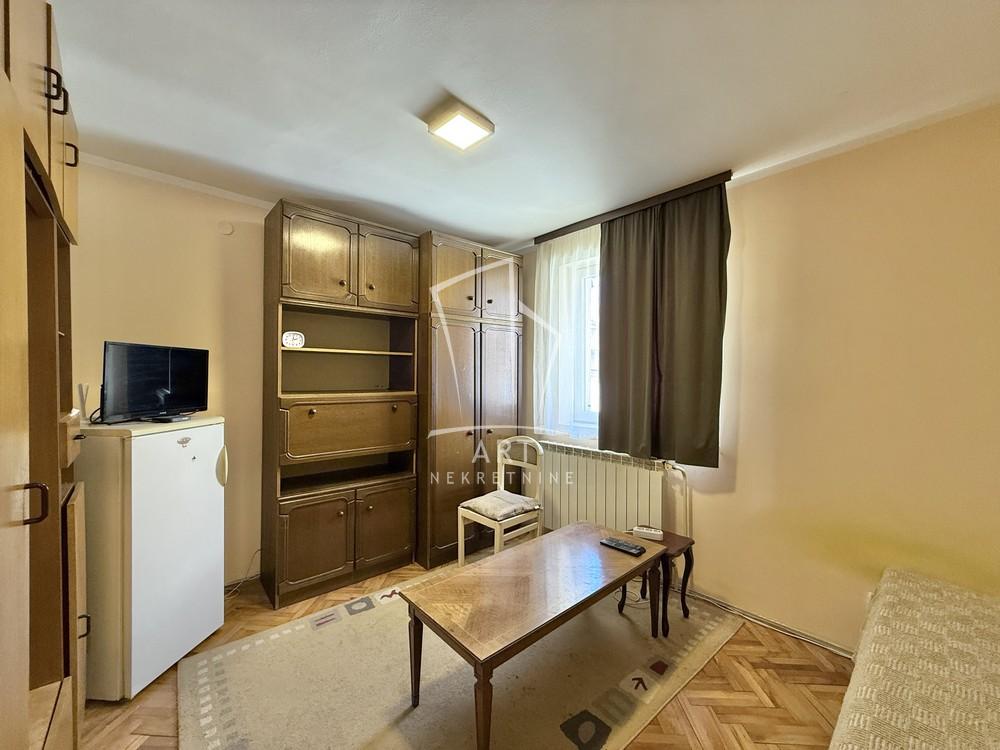 Slika 11 - Predraga Simića,  Kuća na prodaju, 245m2, 315.000€