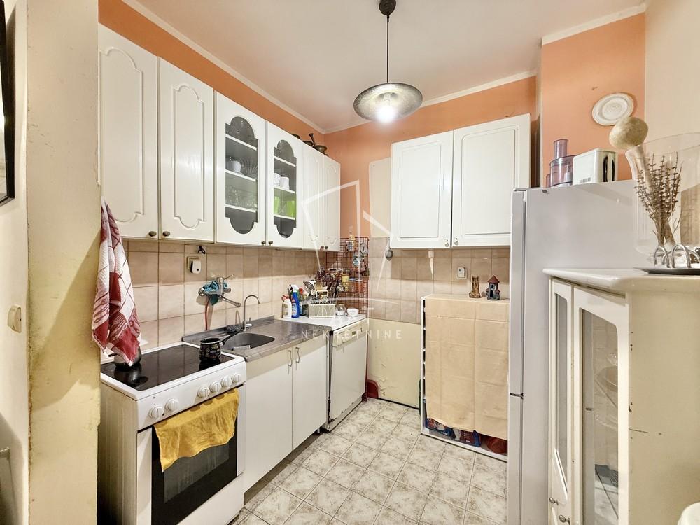 Slika 5 - Predraga Simića,  Kuća na prodaju, 245m2, 315.000€