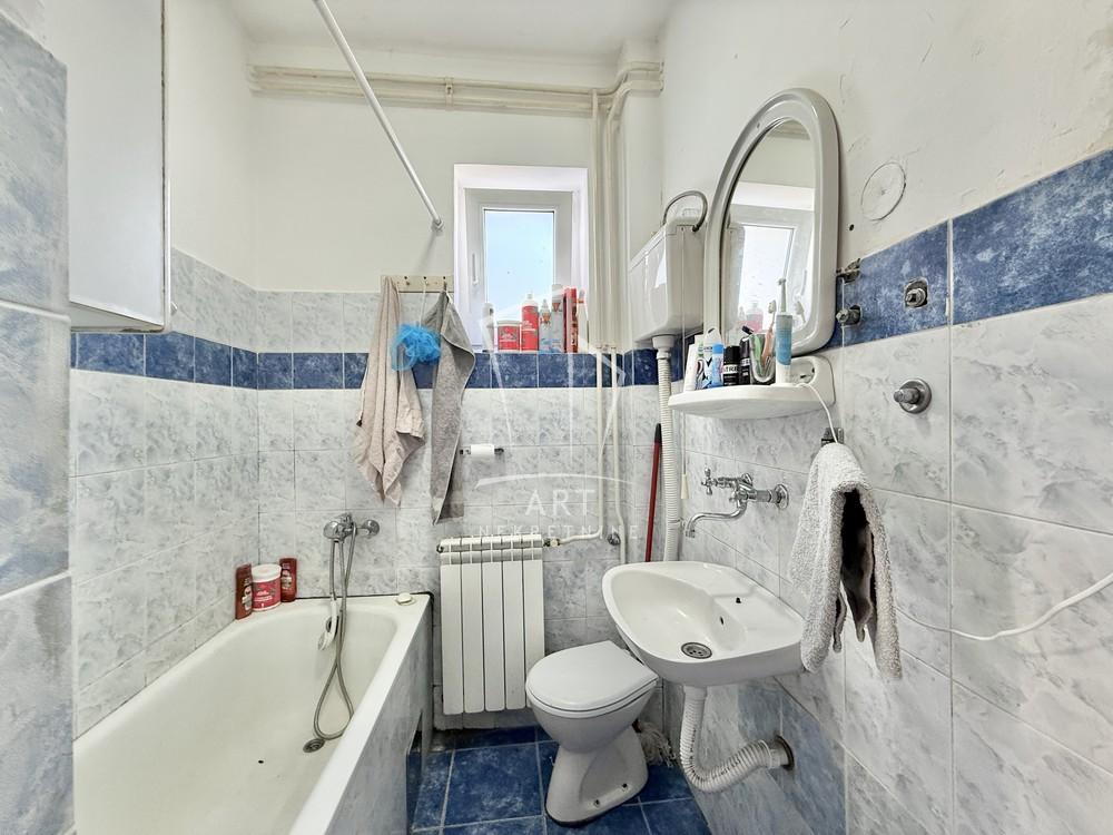 Slika 8 - Predraga Simića,  Kuća na prodaju, 245m2, 315.000€