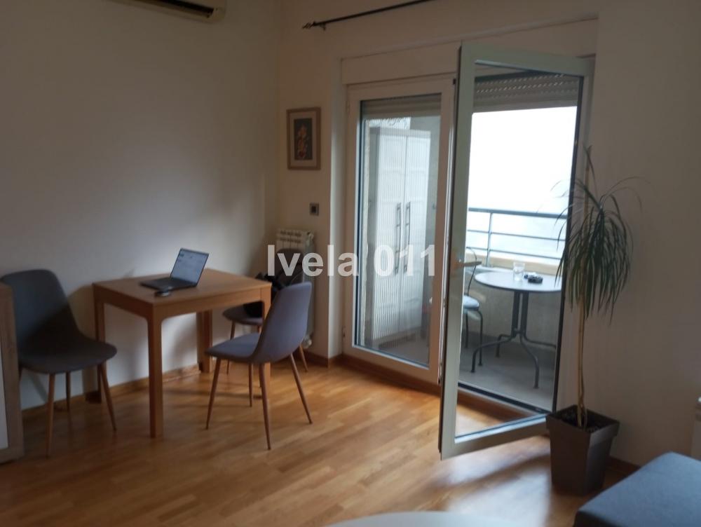 Slika 1 - Vojvode Savatija, Dvosoban stan na prodaju, 40m2, 195.000€