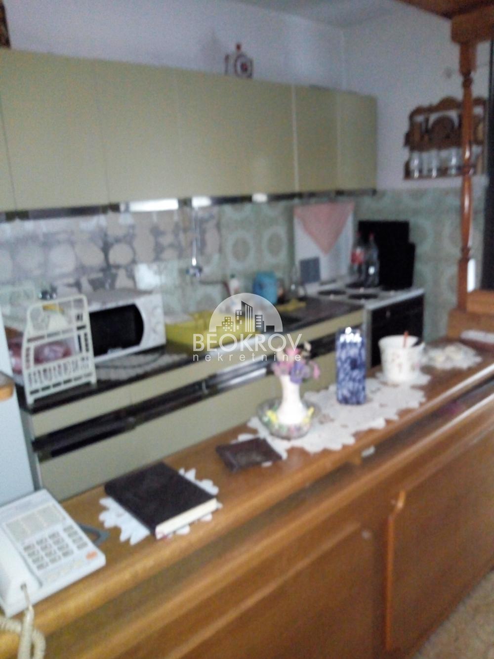 Slika 1 - Ibarska magistrala, Kuća na prodaju, 310m2, 310.000€