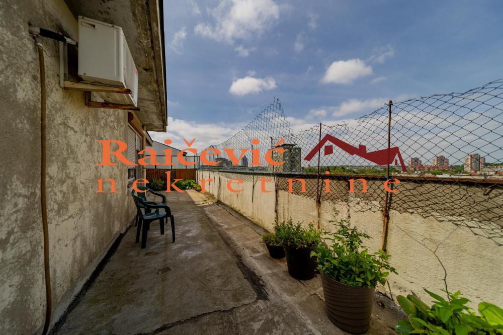 Slika 11 - Bulevar Mihajla Pupina, Dvosoban stan za izdavanje, 108m2, 450€