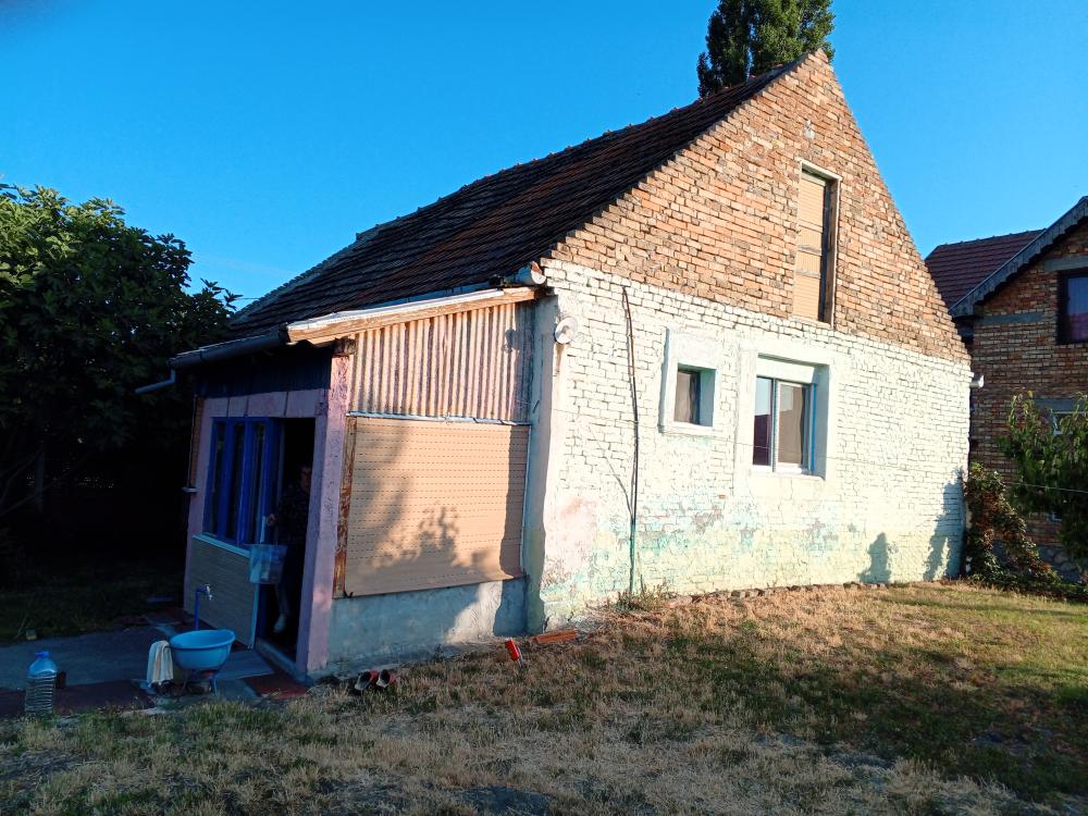 Slika 1 -  Kuća na prodaju, 72m2, 28.000€