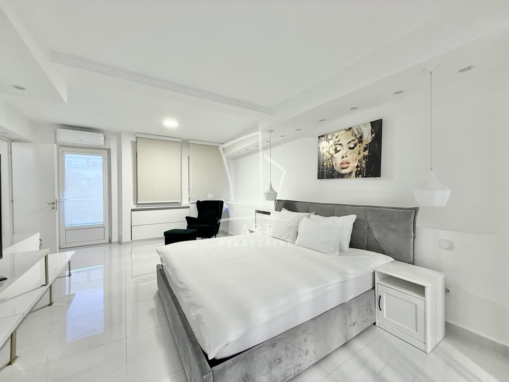 Slika 6 - Patrijarha Varnave,  Lokal na prodaju, 109m2, 430.000€