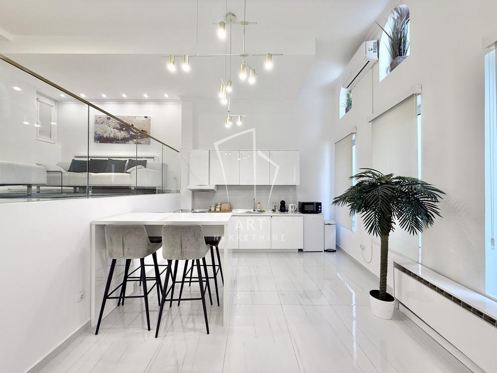 Glavna slika -Patrijarha Varnave,  Lokal na prodaju, 109m2, 430.000€