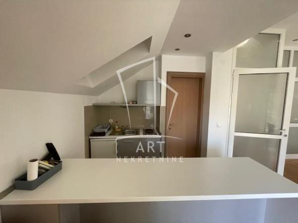 Slika 3 - Udbinska, Kuća za izdavanje, 142m2, 3.000€