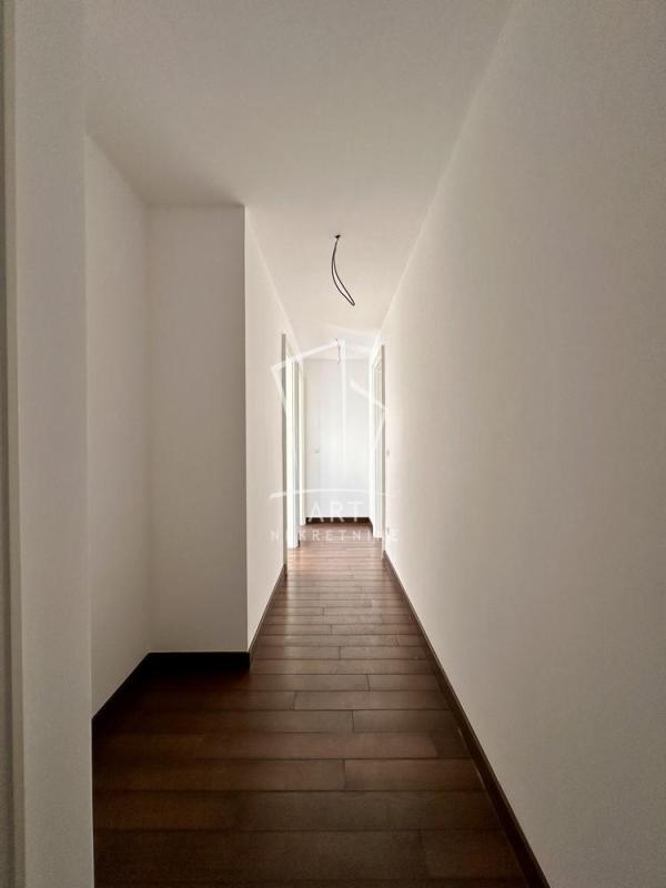 Slika 10 - Loznička, Četvorosoban stan na prodaju, 119m2, 560.000€