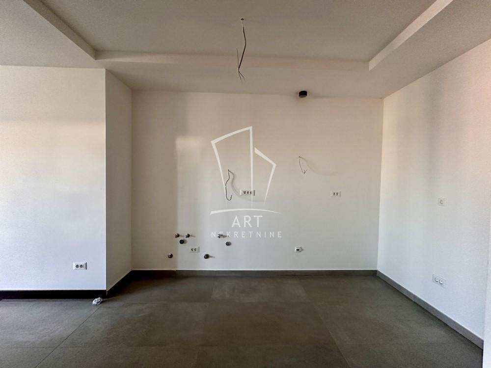 Slika 6 - Loznička, Četvorosoban stan na prodaju, 119m2, 560.000€