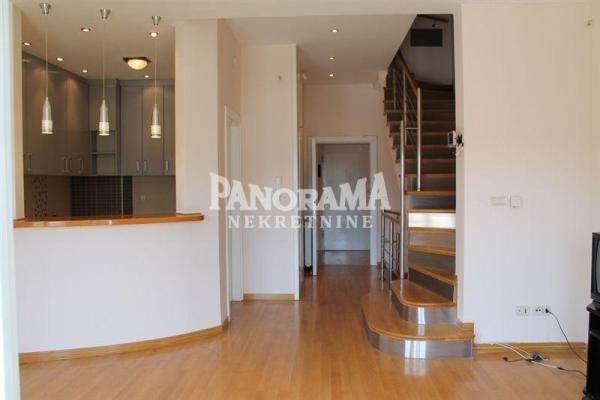 Slika 2 - Aleksandra Tirnanića Tirketa,  Kuća na prodaju, 215m2, 750.000€