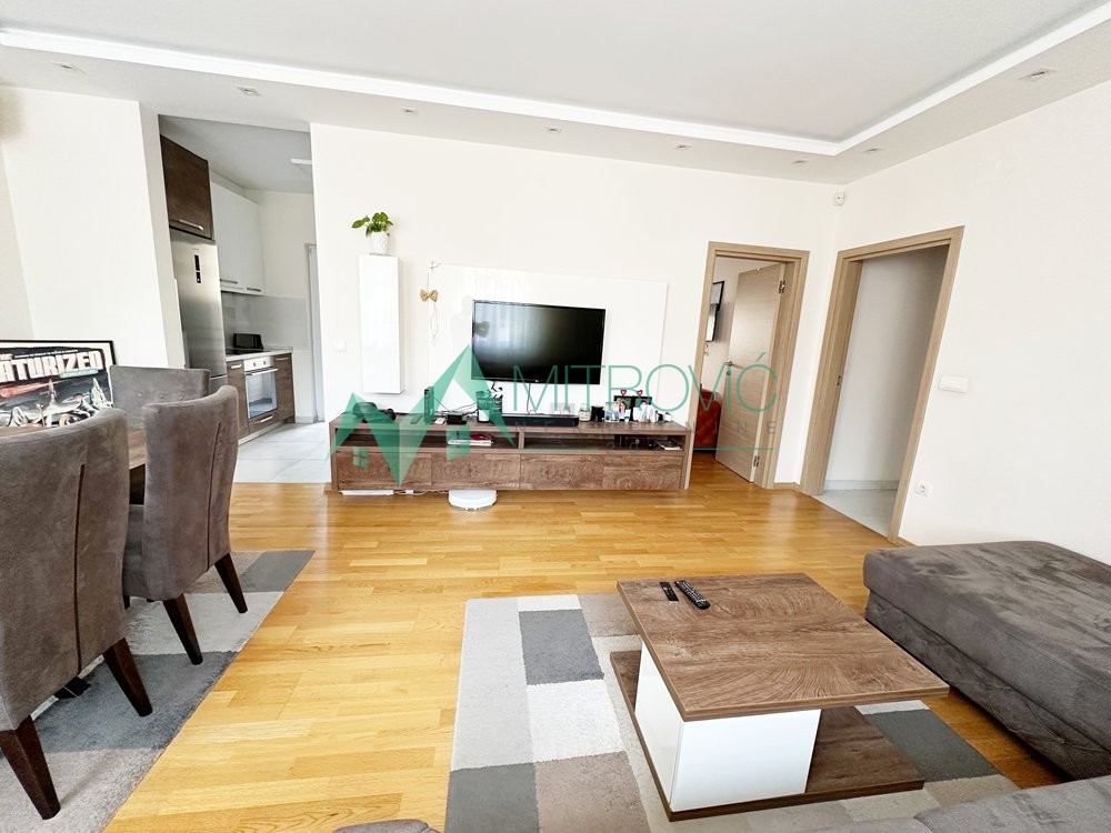 Slika 1 - Trosoban stan za izdavanje, 63m2, 700€