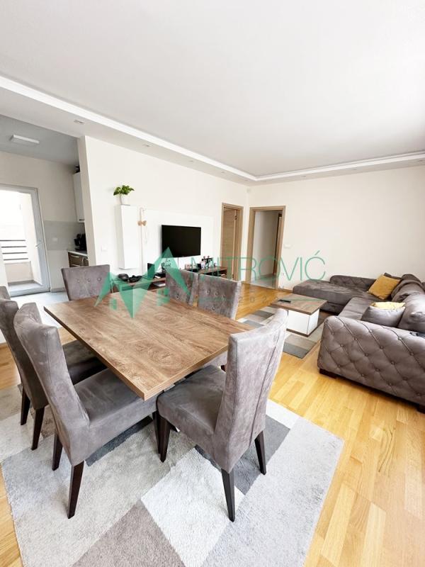 Slika 4 - Trosoban stan za izdavanje, 63m2, 700€