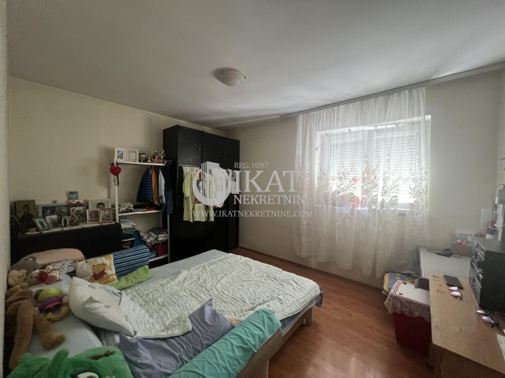 Slika 1 -  Kuća na prodaju, 274m2, 475.000€