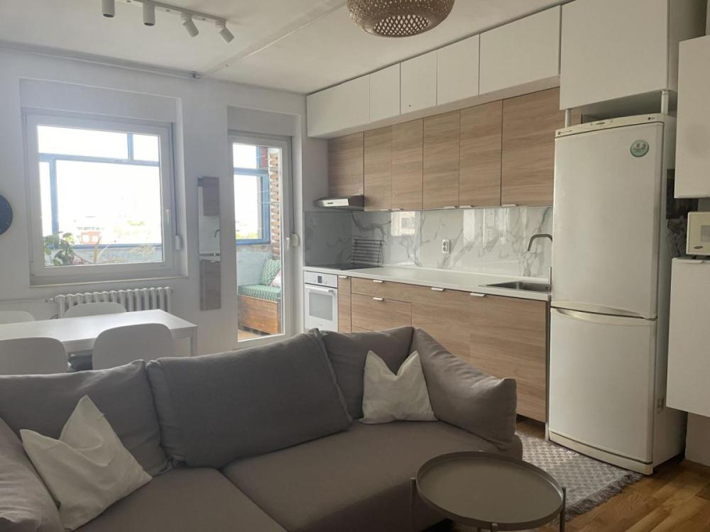 Slika 1 - Dvoiposoban stan na prodaju, 57m2, 151.050€