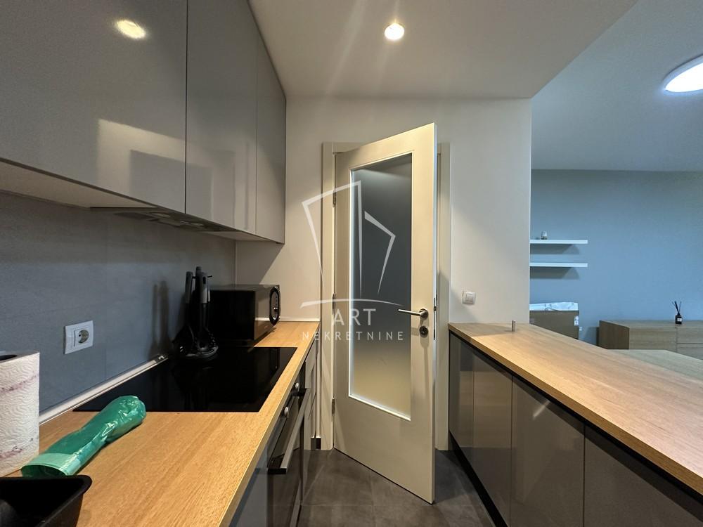 Slika 4 - Omladinskih brigada, Dvosoban stan za izdavanje, 64m2, 1.000€