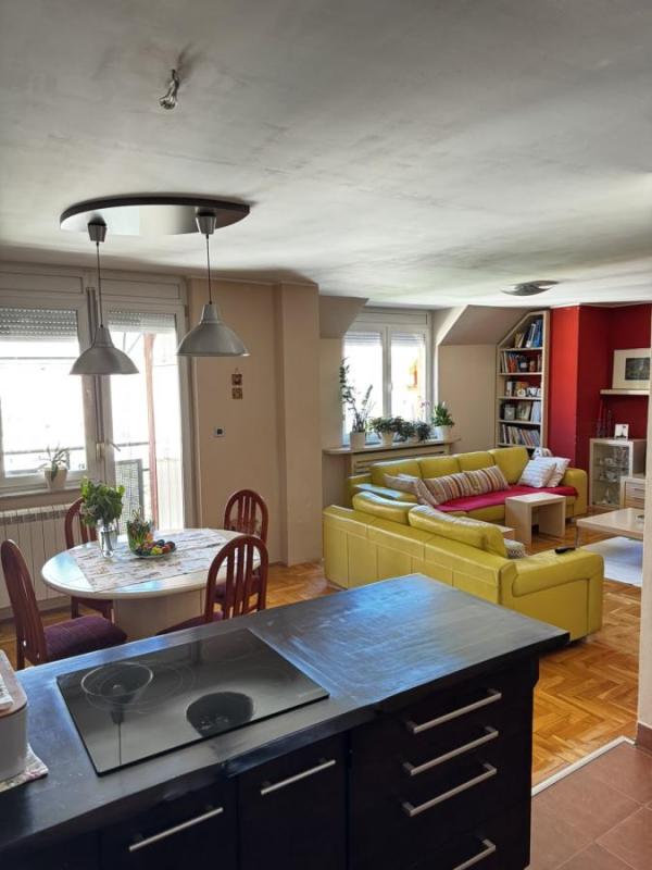 Slika 1 - Petosoban stan na prodaju, 143m2, 240.000€