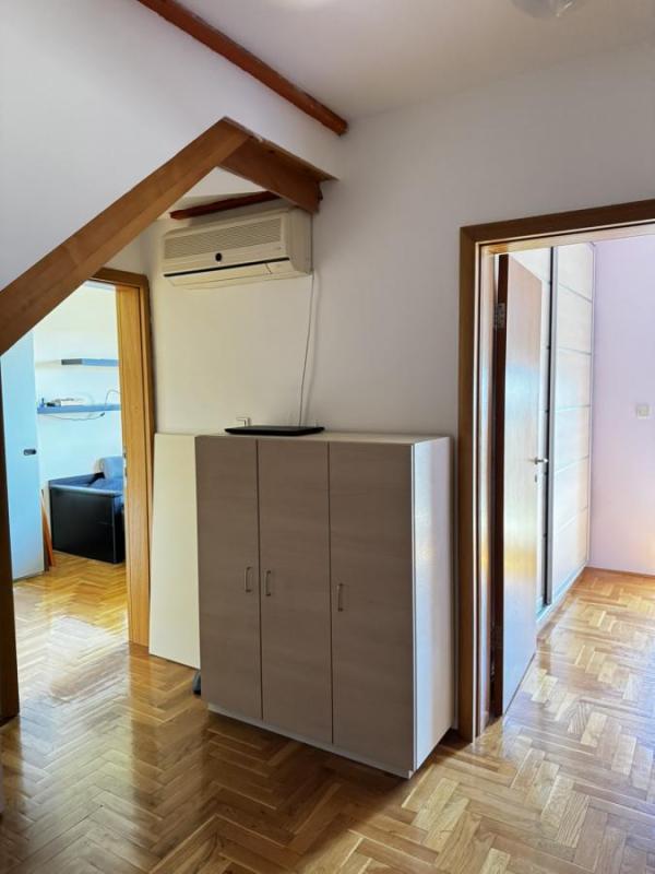 Slika 9 - Petosoban stan na prodaju, 143m2, 240.000€