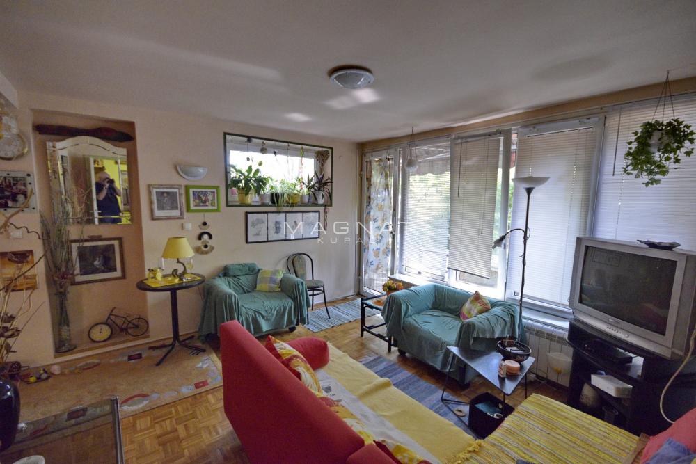 Slika 1 - Ljubinke Bobić, Četvorosoban stan na prodaju, 100m2, 250.000€