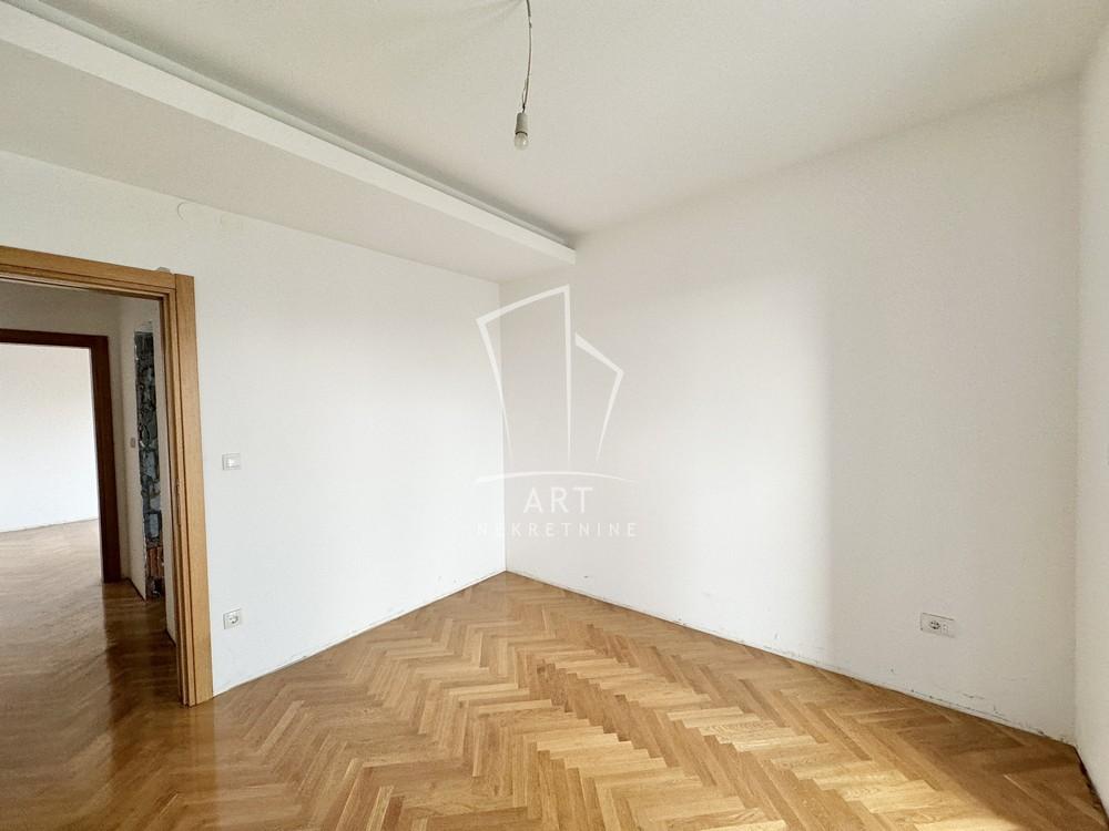 Slika 8 - Strumička, Trosoban stan na prodaju, 75m2, 249.000€