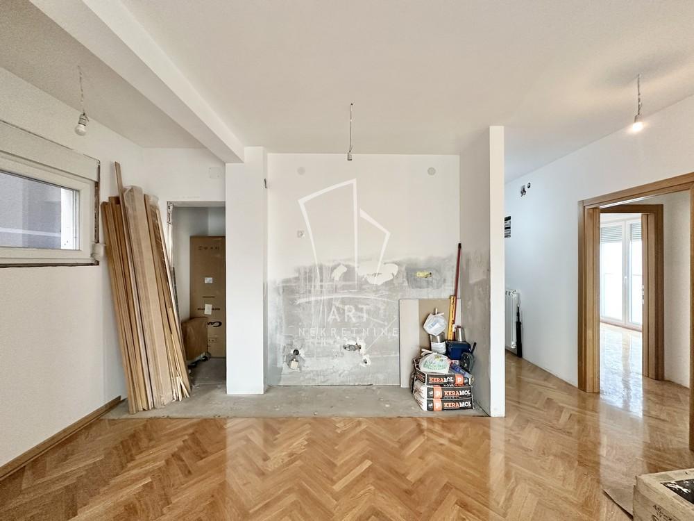 Slika 9 - Strumička, Trosoban stan na prodaju, 75m2, 249.000€