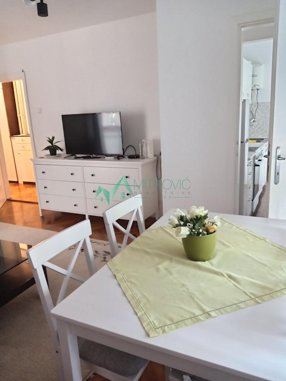 Slika 2 - Dvoiposoban stan za izdavanje, 50m2, 550€